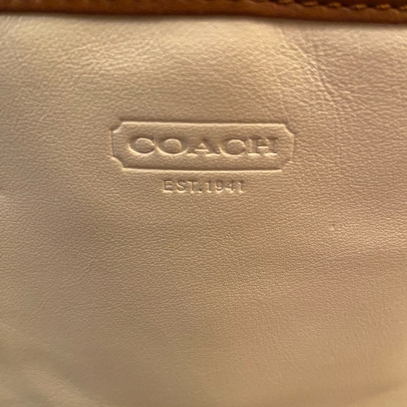 Coach Park Metro Leather Tote bag in a cream, navy, and brown color block F23683 - Picture 2 of 11